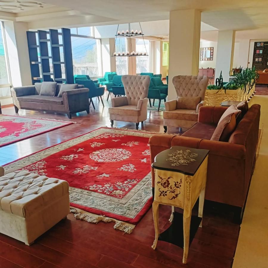 Shelton Suites 布尔班 外观 照片