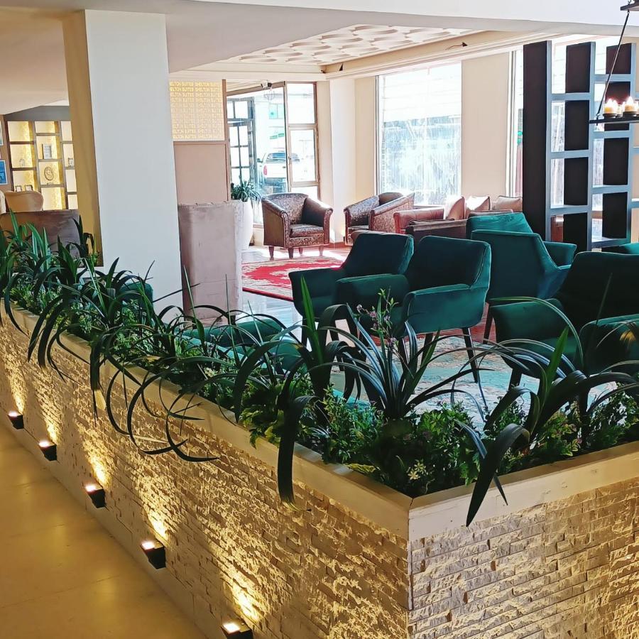 Shelton Suites 布尔班 外观 照片
