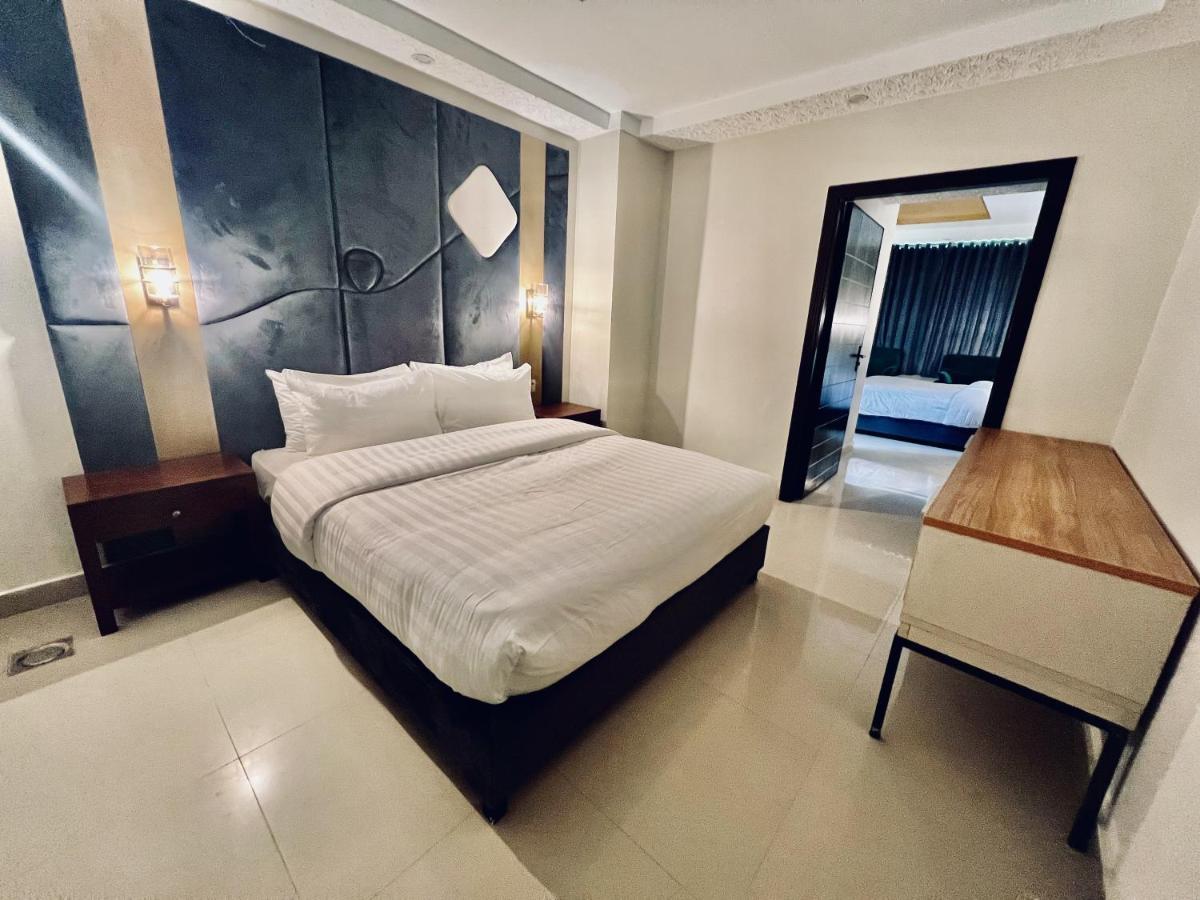 Shelton Suites 布尔班 外观 照片