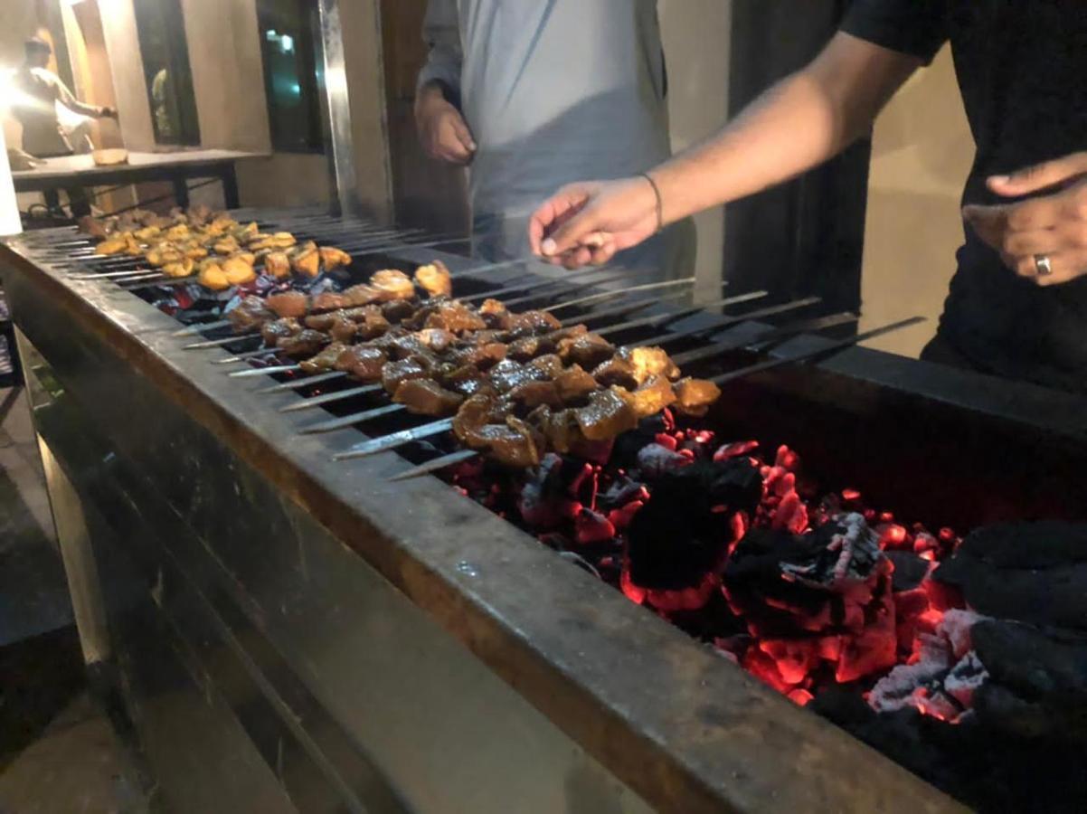 Shelton Suites 布尔班 外观 照片