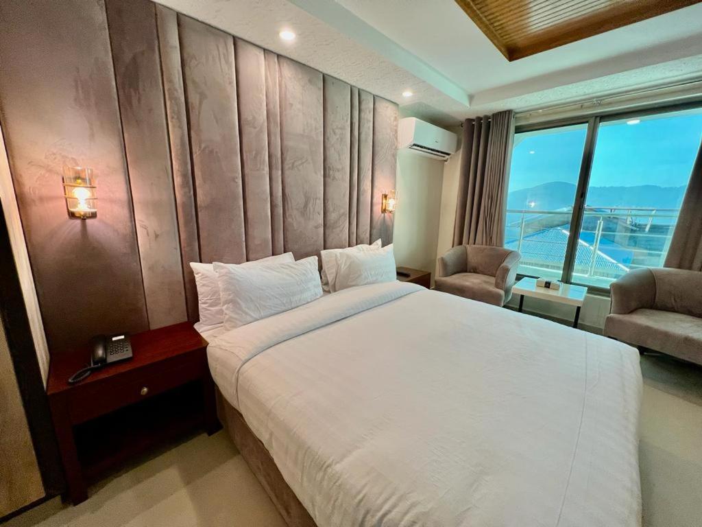 Shelton Suites 布尔班 外观 照片